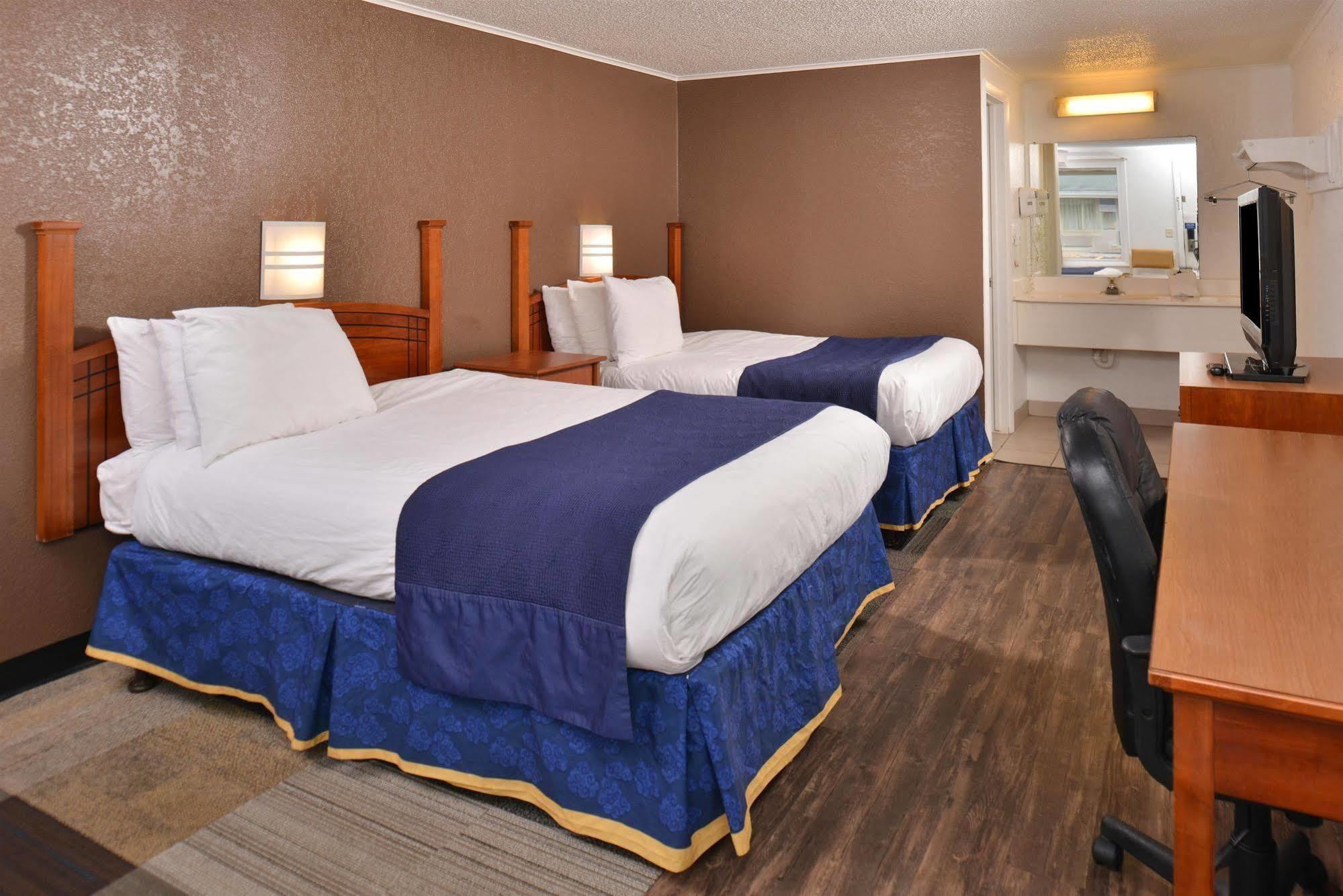 Americas Best Value Inn & Suites Jackson Exterior foto
