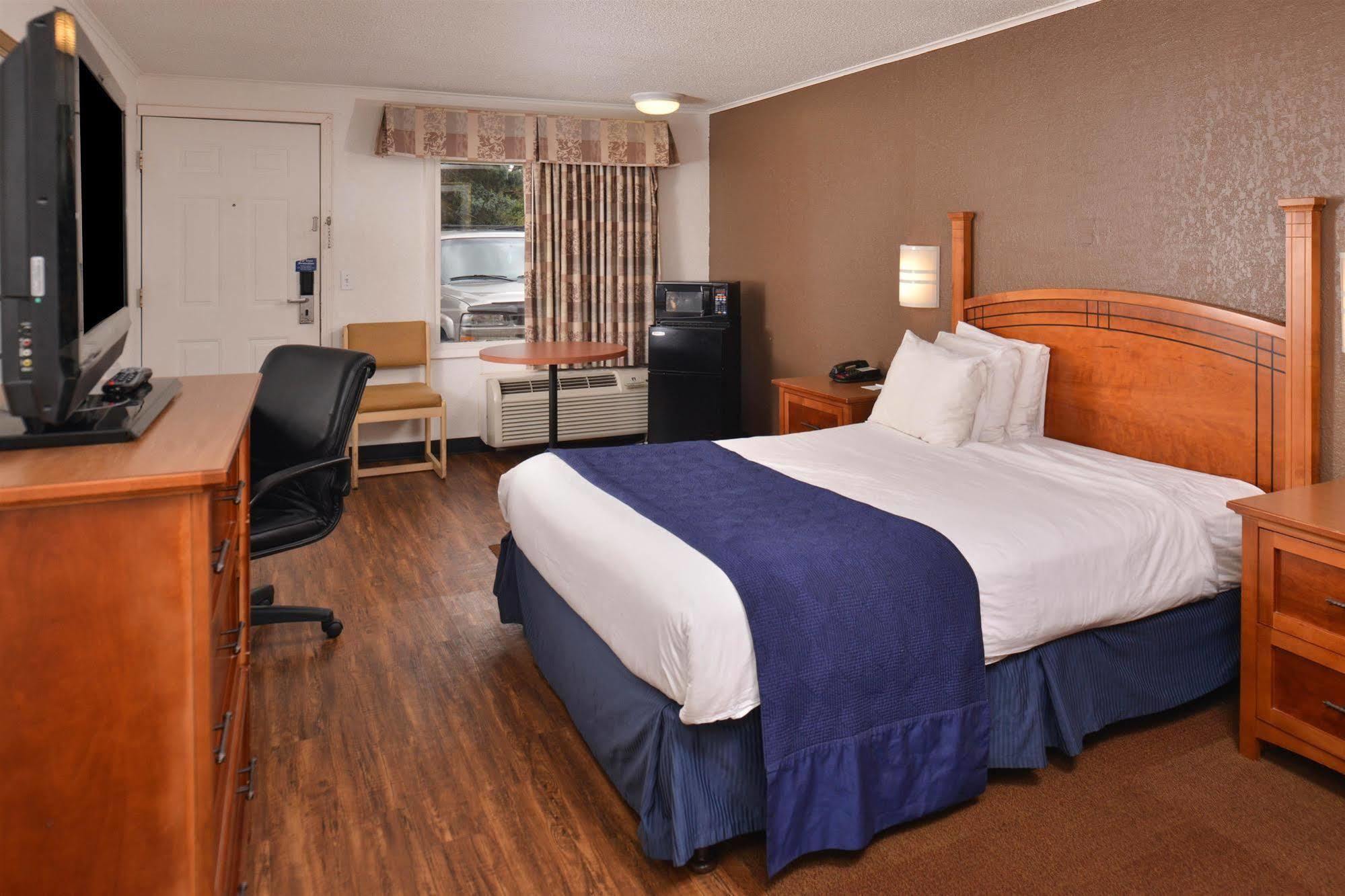 Americas Best Value Inn & Suites Jackson Exterior foto